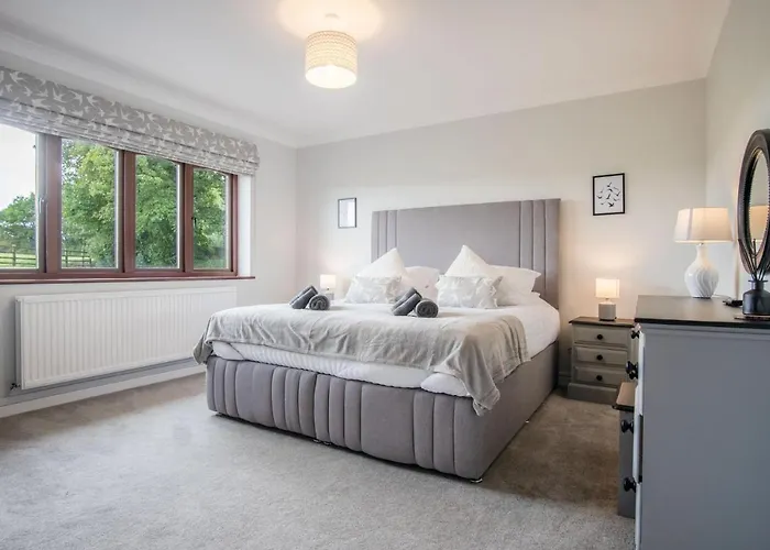 Springfield Lodge - 3 Bedroom Home - Princes Gate
