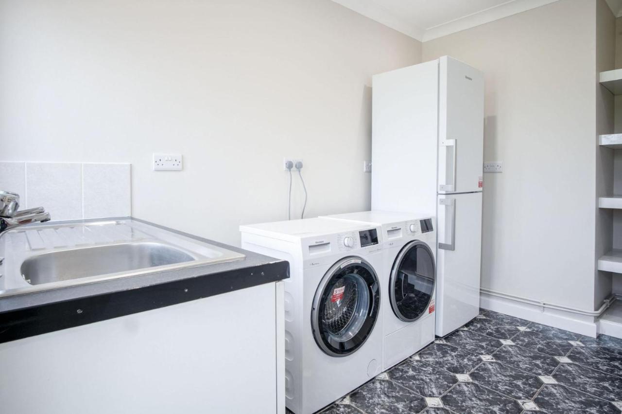 Springfield - 3 Bedroom - Princes Gate *